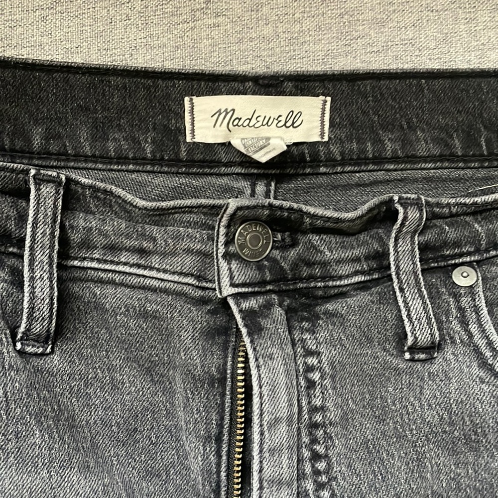 Madewell size 31 balloon jeans dark grey
